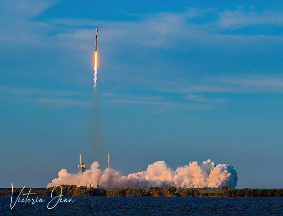 USSF-124 LIFT OFF!